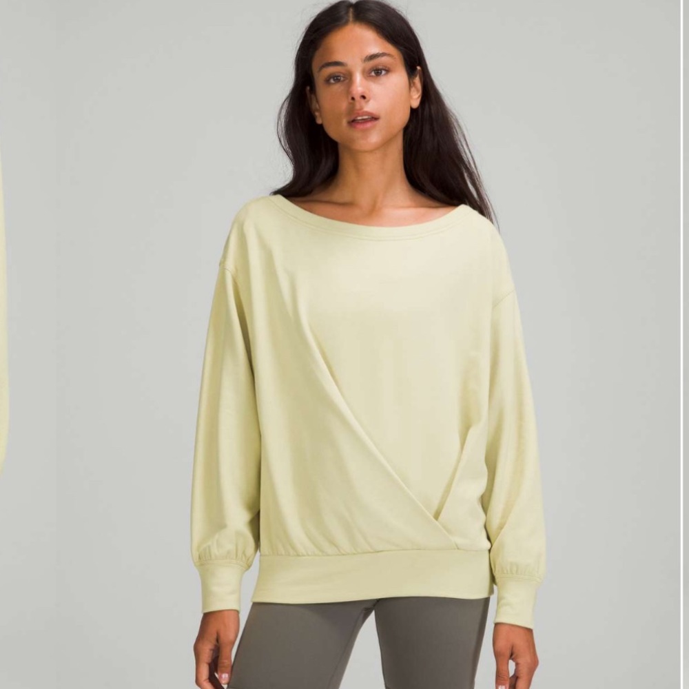 Lululemon Pleated Modal Fleece Pullover Size 4